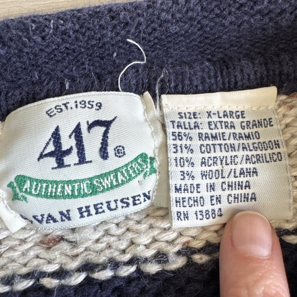Vintage 417‎ Mens Sweater By VAN HEUSEN XL Hand Knit Chunky Knit Striped Navy - Picture 2 of 9